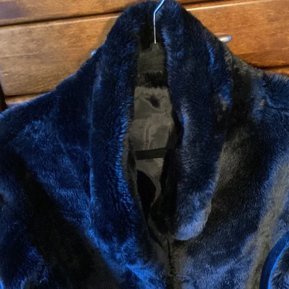 Faux fur swing coat - Picture 2 of 5